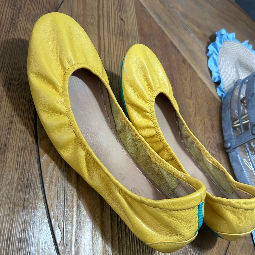 Tieks Mustard Yellow Leather Flats 10